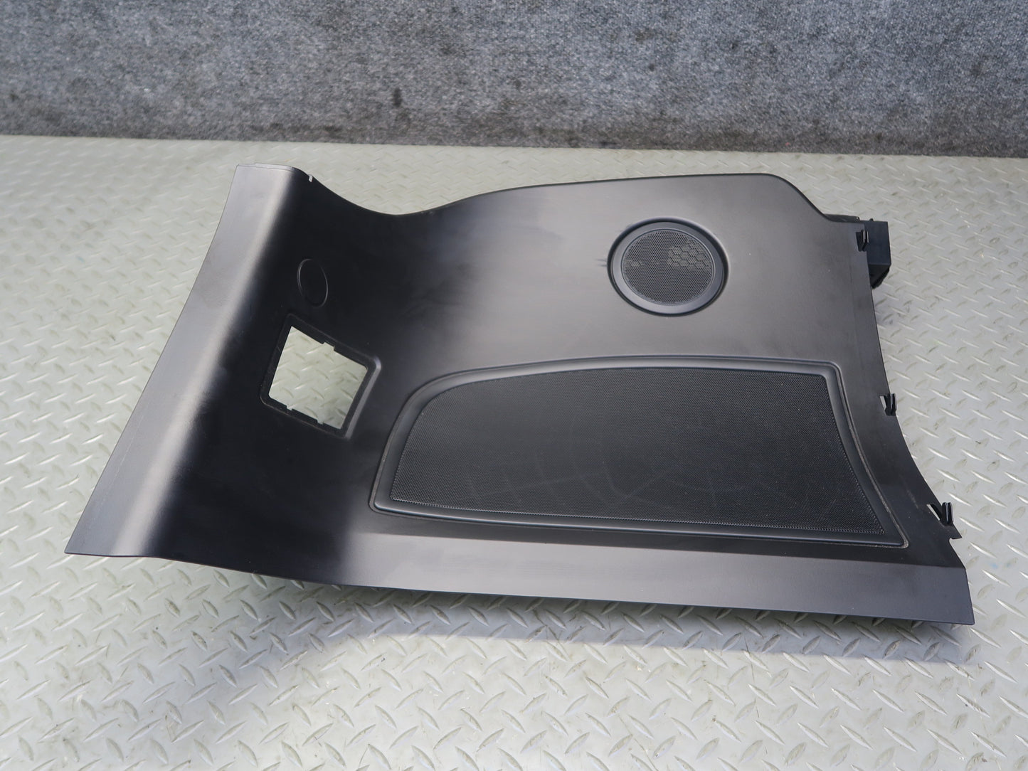 03-08 BMW E85 Z4 Set of 2 Rear Left & Right Lateral Trim Cover Panel Black OEM