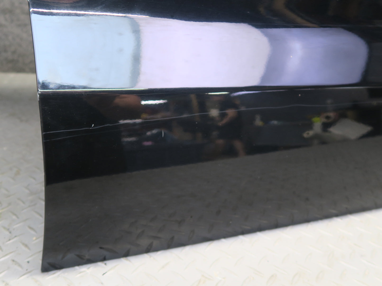 12-15 Mercedes W166 Ml-class Front Right Door Shell Panel w Glass Window OEM