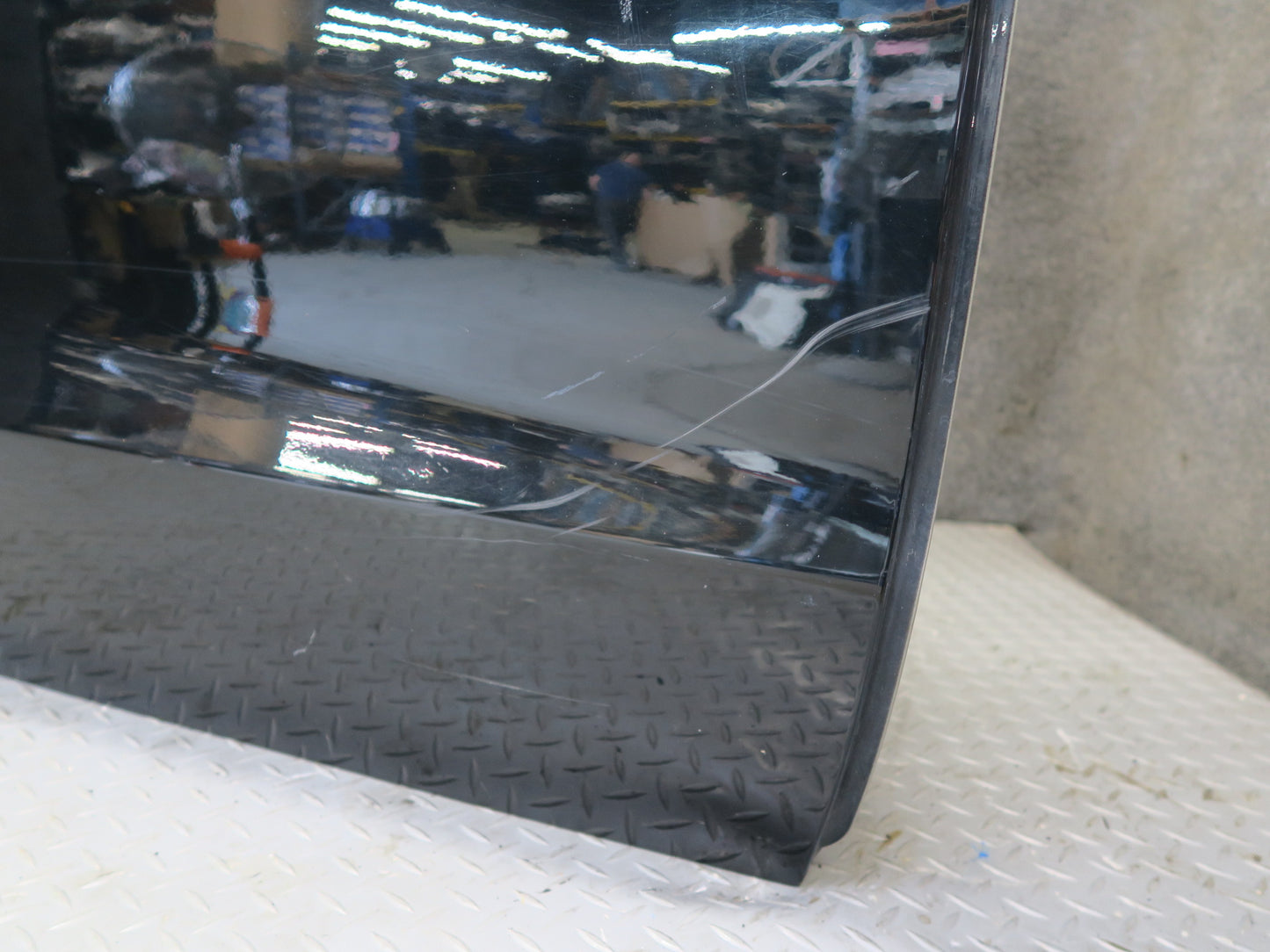12-15 Mercedes W166 Ml-class Front Right Door Shell Panel w Glass Window OEM