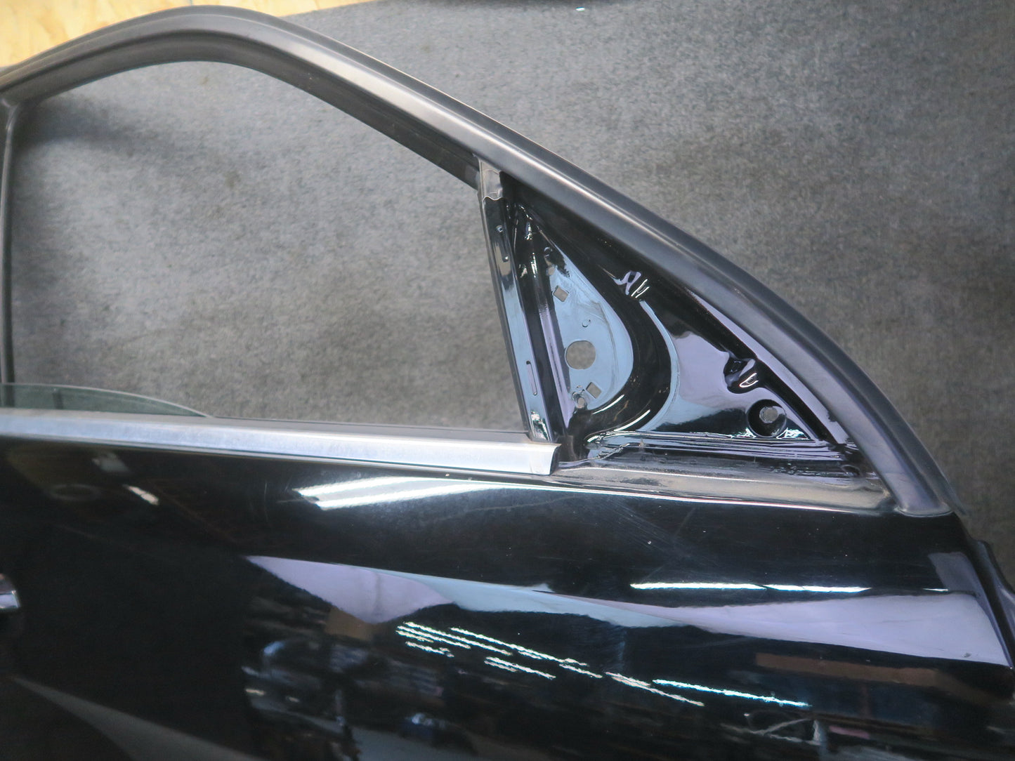 12-15 Mercedes W166 Ml-class Front Right Door Shell Panel w Glass Window OEM