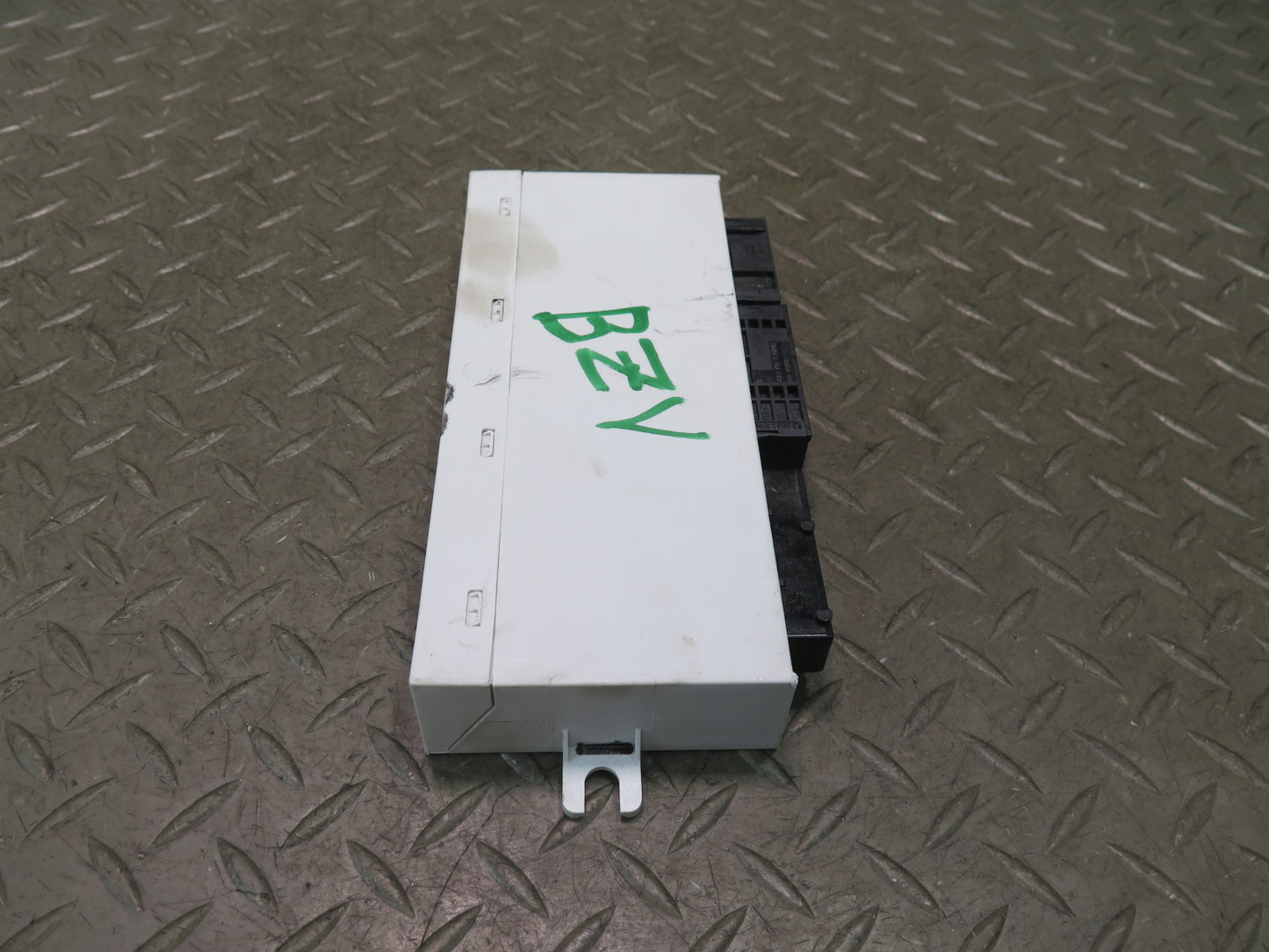 03-08 BMW E85 Z4 GM5RD Chassis Body Control Module BCM BCU Unit 66K 6931707 OEM