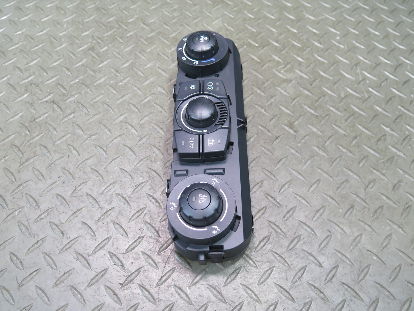 03-04 BMW E85 Z4 A/C Air Conditioning Climate Control Switch Panel 6931598 OEM