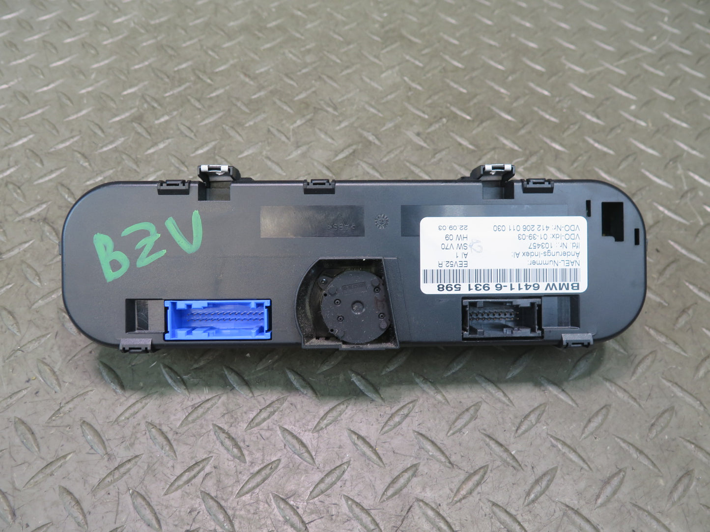 03-04 BMW E85 Z4 A/C Air Conditioning Climate Control Switch Panel 6931598 OEM