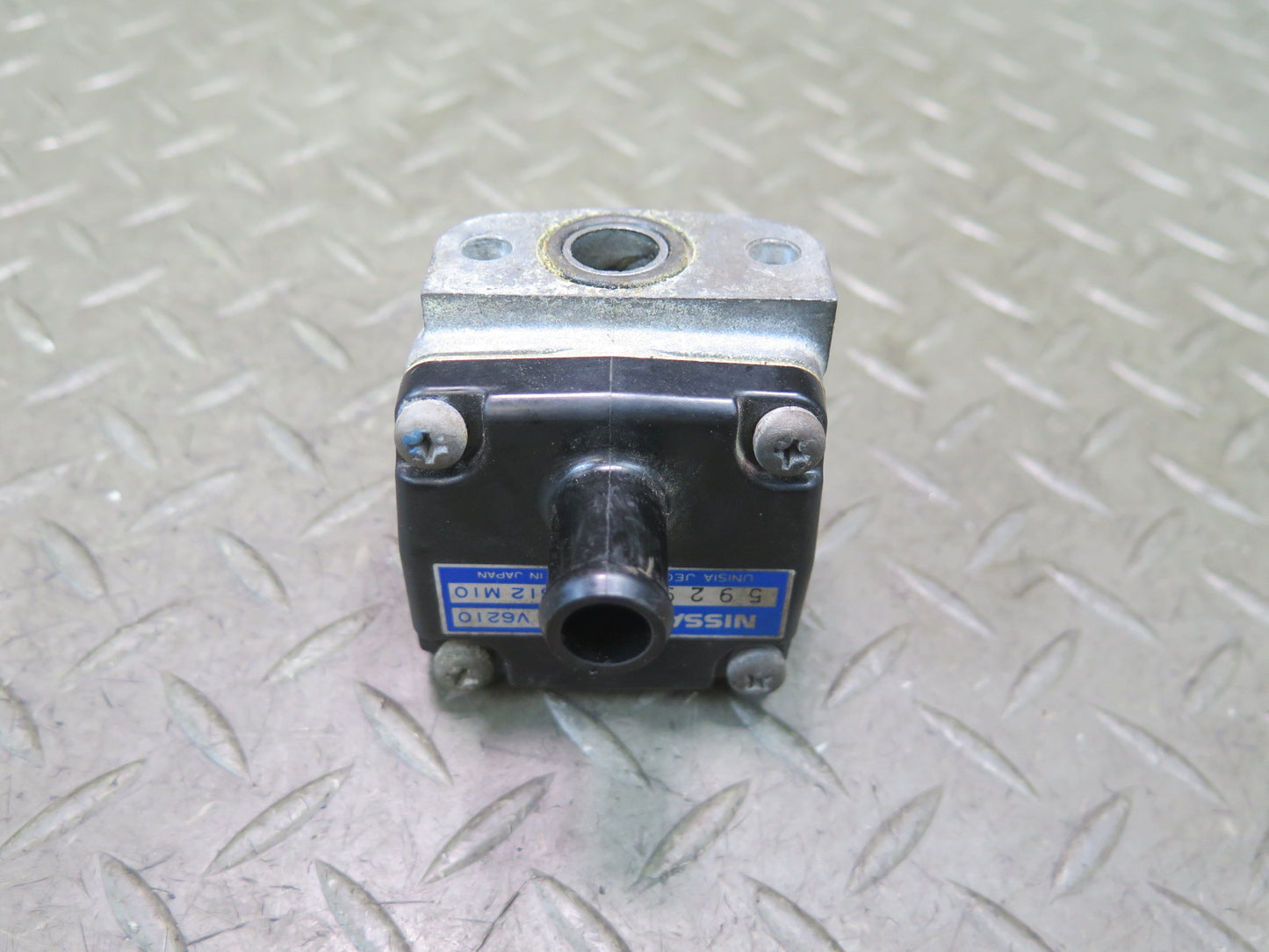 87-89 Nissan Z31 300ZX Idle Air Control Valve 22660-V6210 OEM