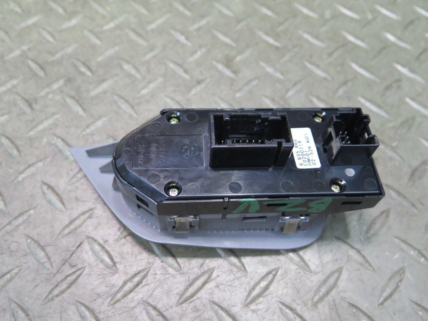 03-04 BMW E85 Z4 Left & Right Door Power Window Mirror Switch w Trim Set 66K OEM