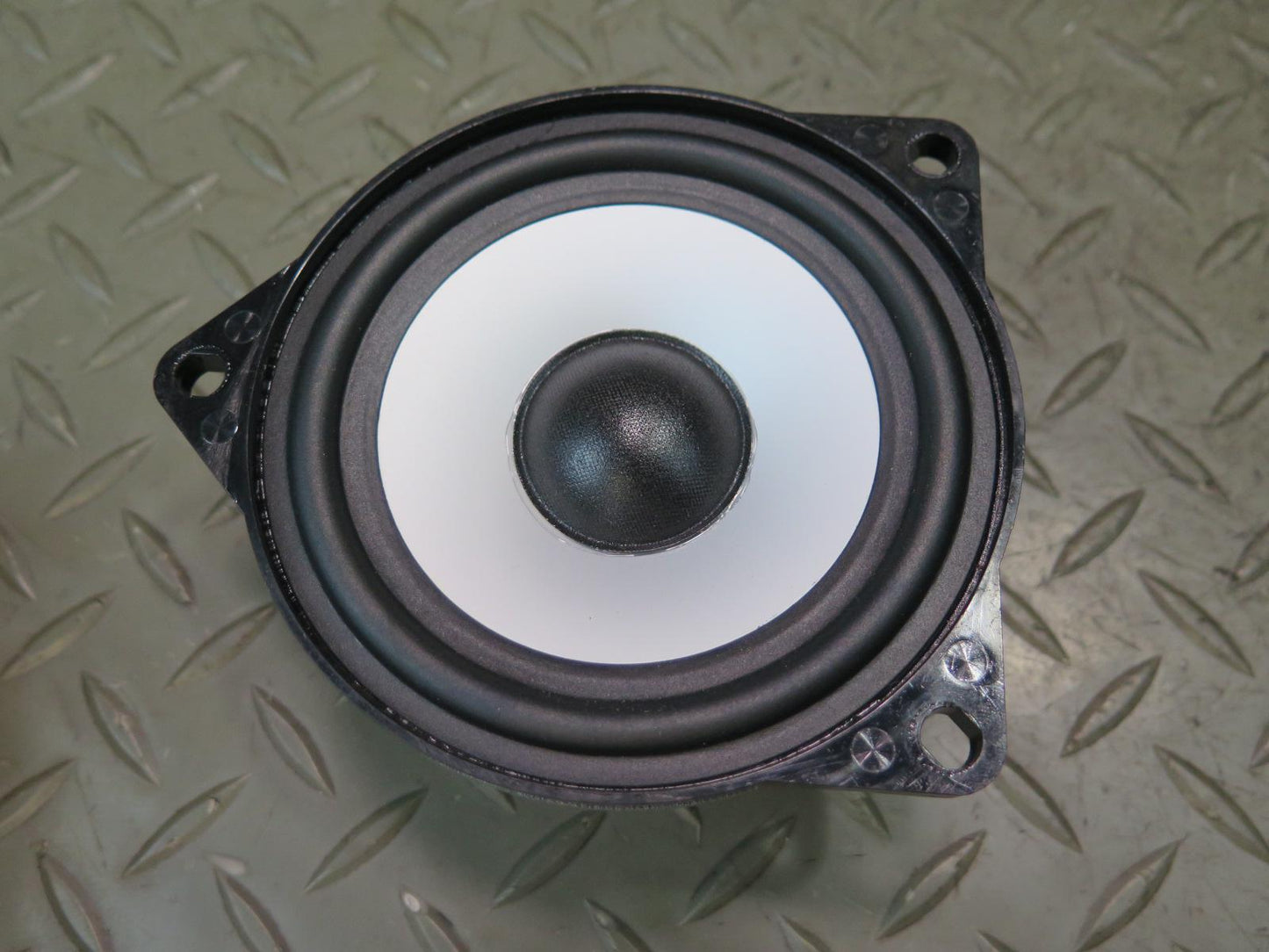 03-08 BMW E85 Z4 Set of 2 Front or Rear TOP Hi-fi MID Range Speaker OEM