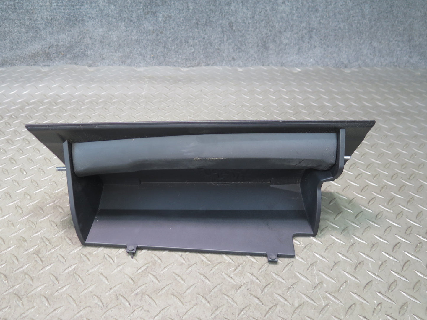 03-05 BMW E85 Z4 Dash Front Right Glove Box Compartment Storage 7054193 OEM