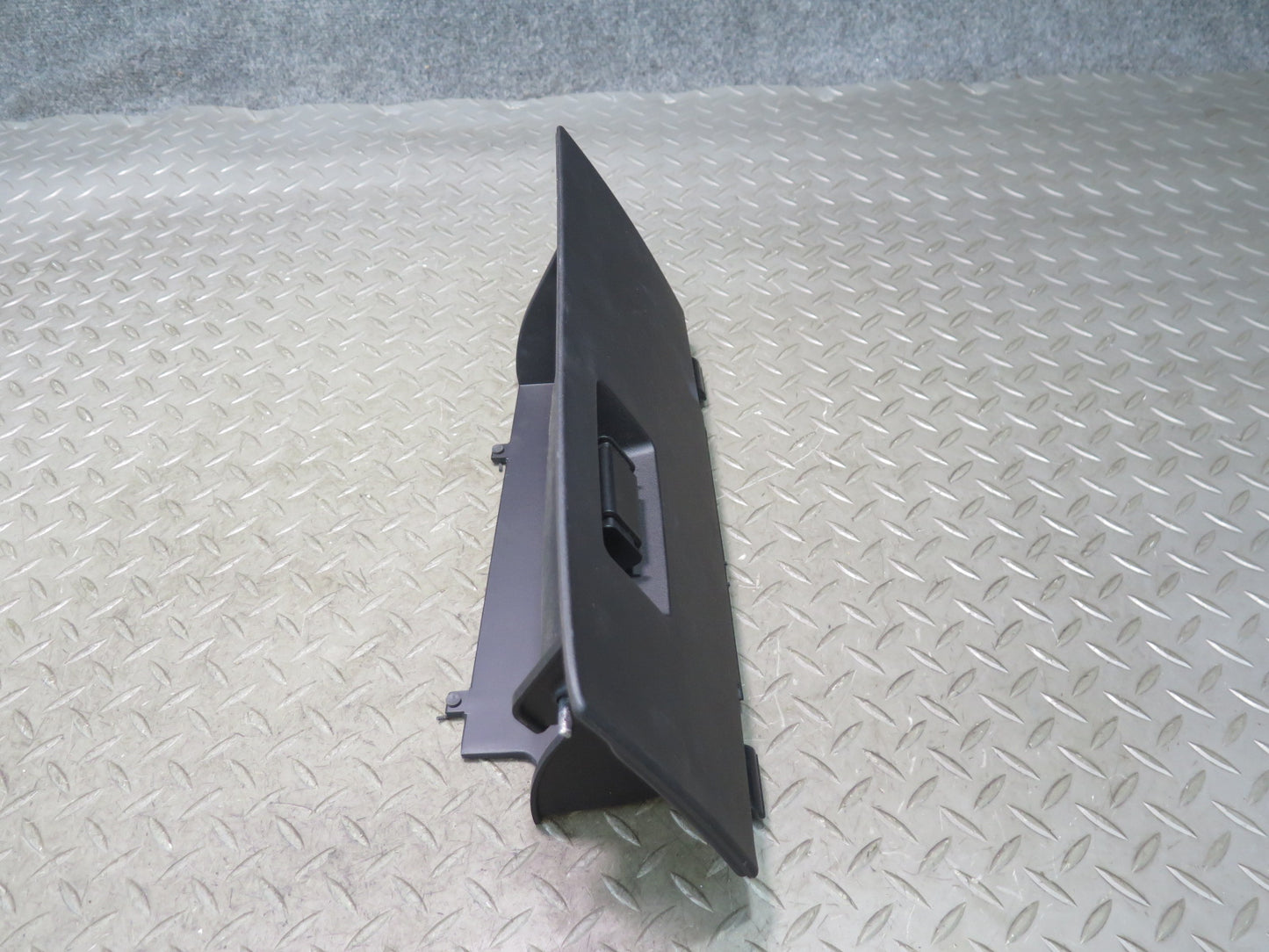 03-05 BMW E85 Z4 Dash Front Right Glove Box Compartment Storage 7054193 OEM