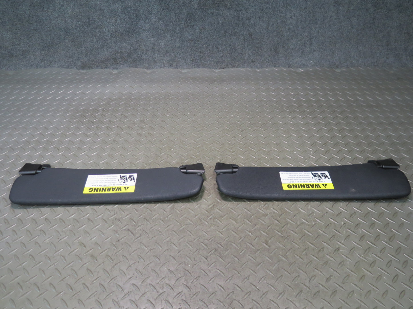 03-08 BMW E85 Z4 Roadster Set of 2 Front Left & Right Sun Visor Black OEM