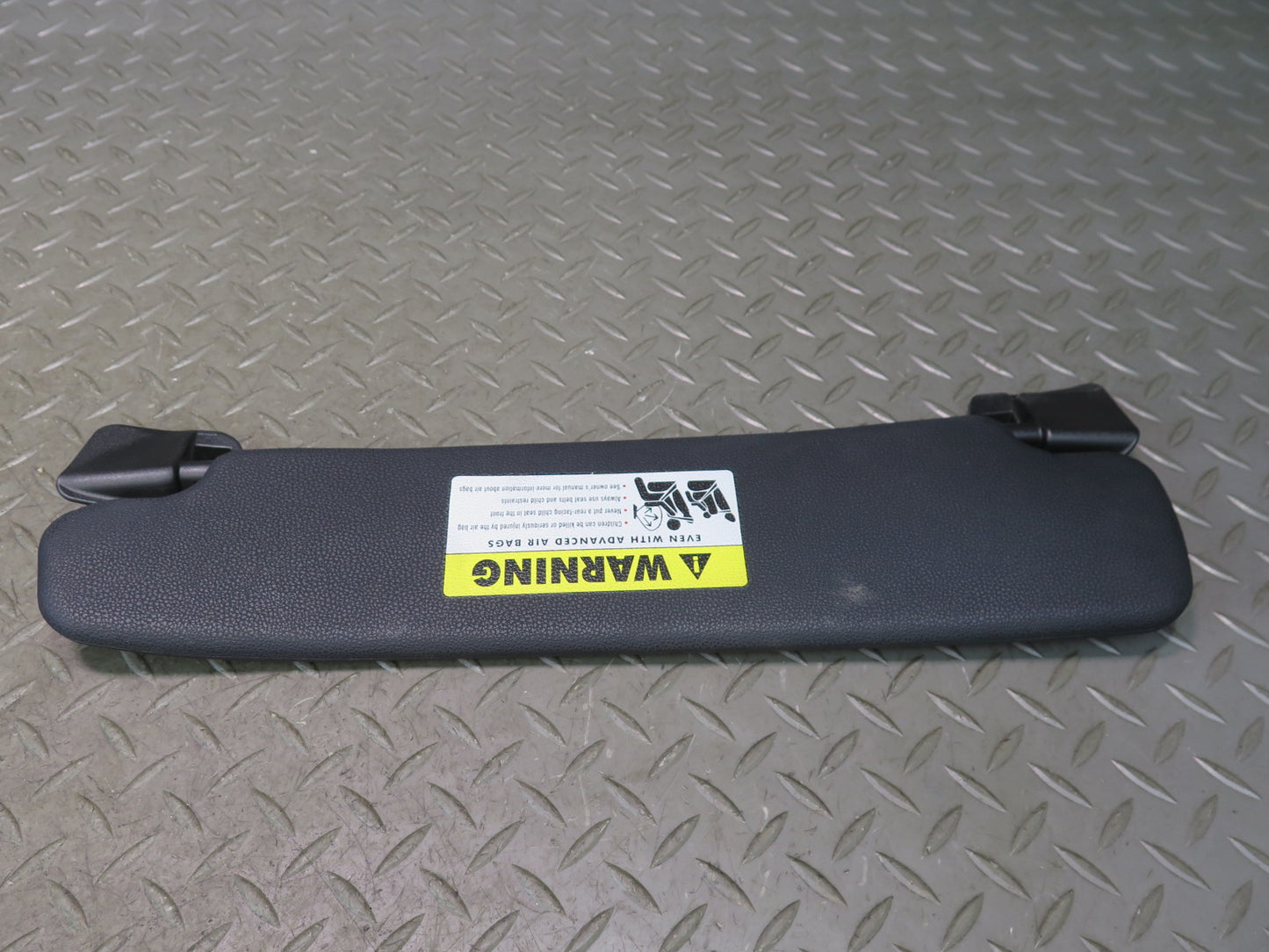 03-08 BMW E85 Z4 Roadster Set of 2 Front Left & Right Sun Visor Black OEM