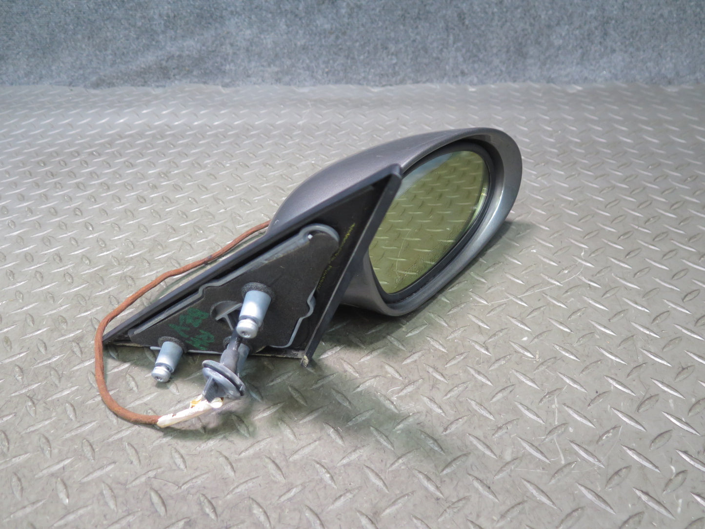 03-08 BMW E85 Z4 Right Exterior Auto Dimm Heated Side View Mirror Discoloration