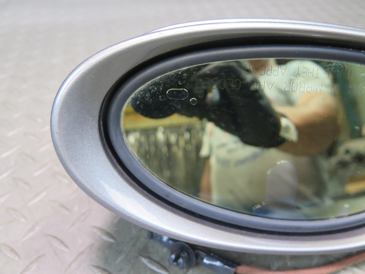 03-08 BMW E85 Z4 Right Exterior Auto Dimm Heated Side View Mirror Discoloration