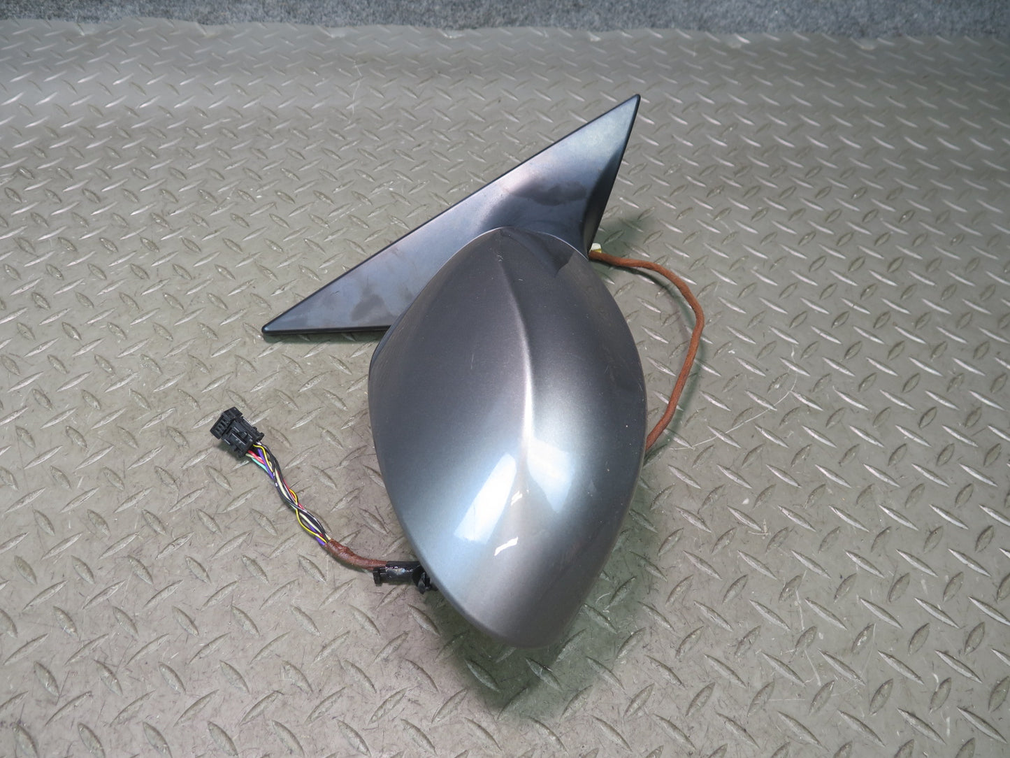 03-08 BMW E85 Z4 Right Exterior Auto Dimm Heated Side View Mirror Discoloration