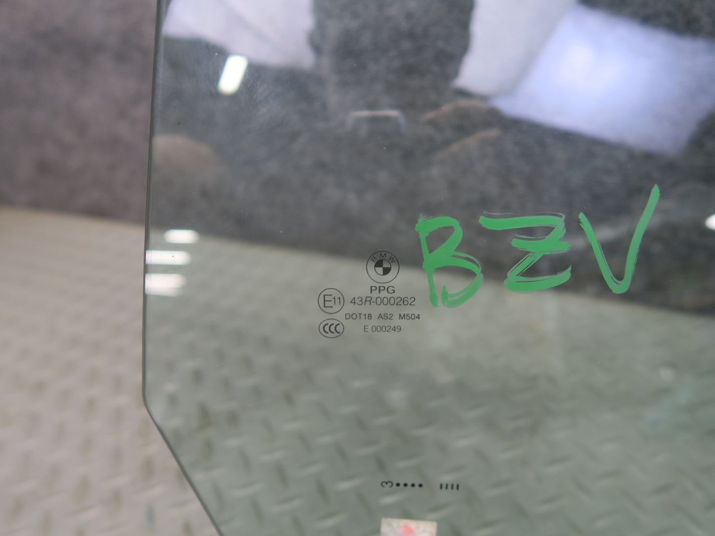 03-08 BMW E85 Z4 Front Right Passenger Door Window Glass OEM