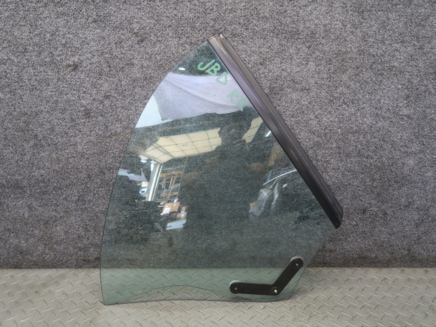01-06 BMW E46 330ci Convertible Rear Right Pass Side Quarter Glass Window OEM
