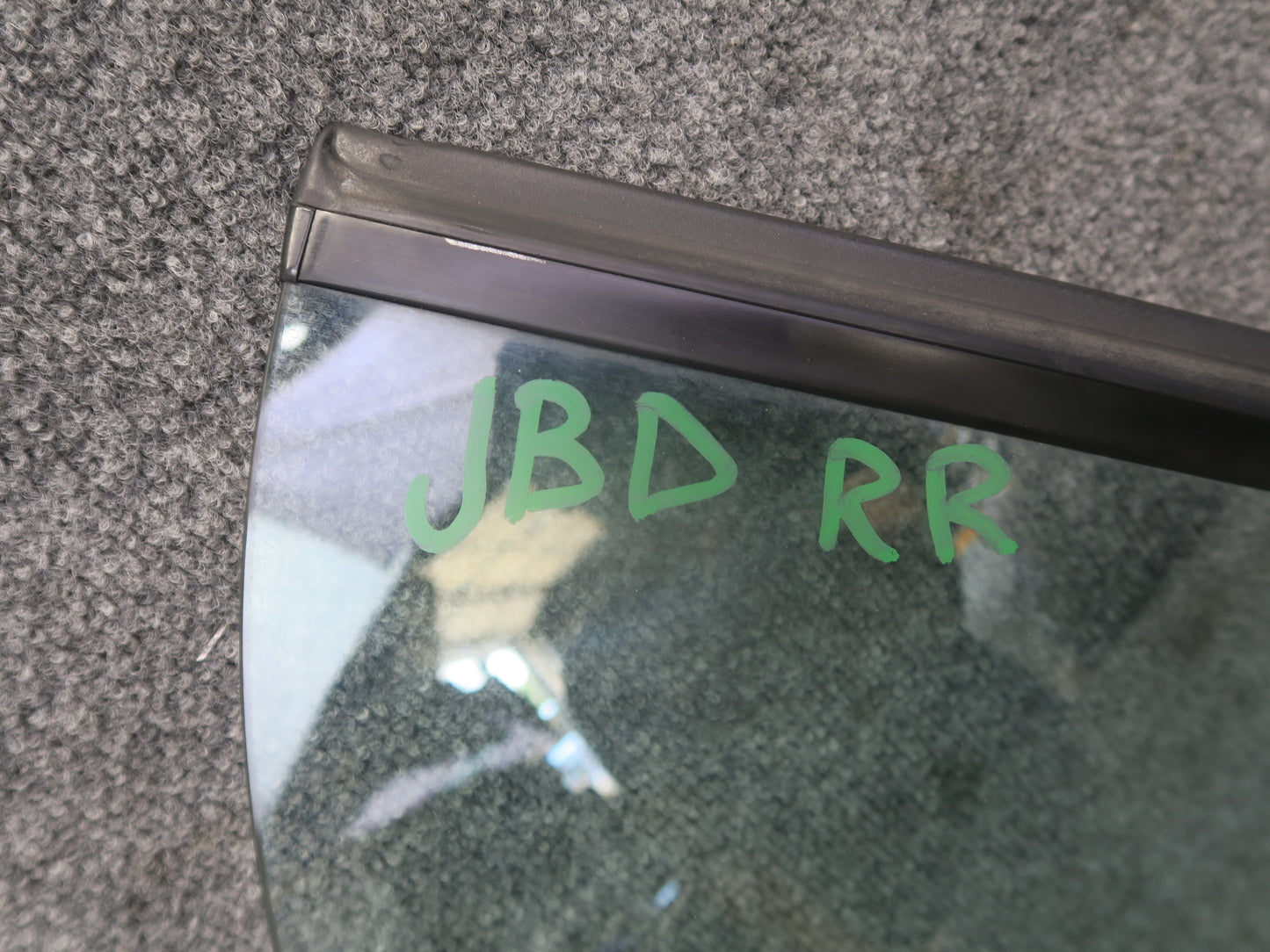 01-06 BMW E46 330ci Convertible Rear Right Pass Side Quarter Glass Window OEM