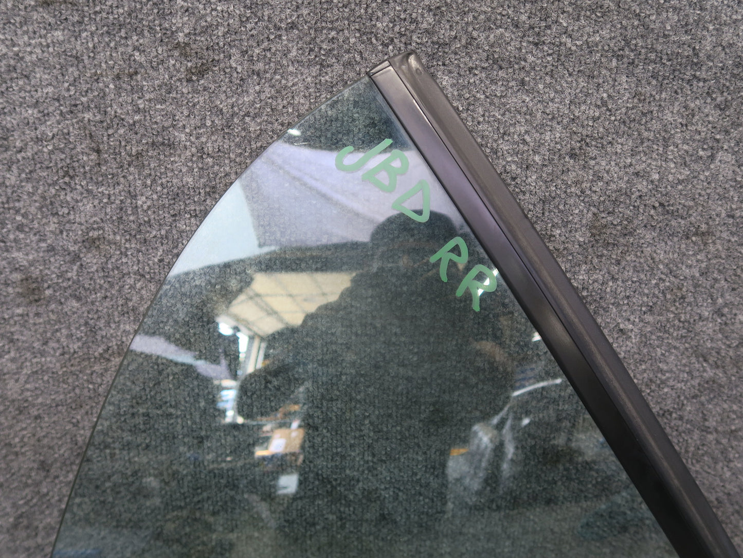 01-06 BMW E46 330ci Convertible Rear Right Pass Side Quarter Glass Window OEM