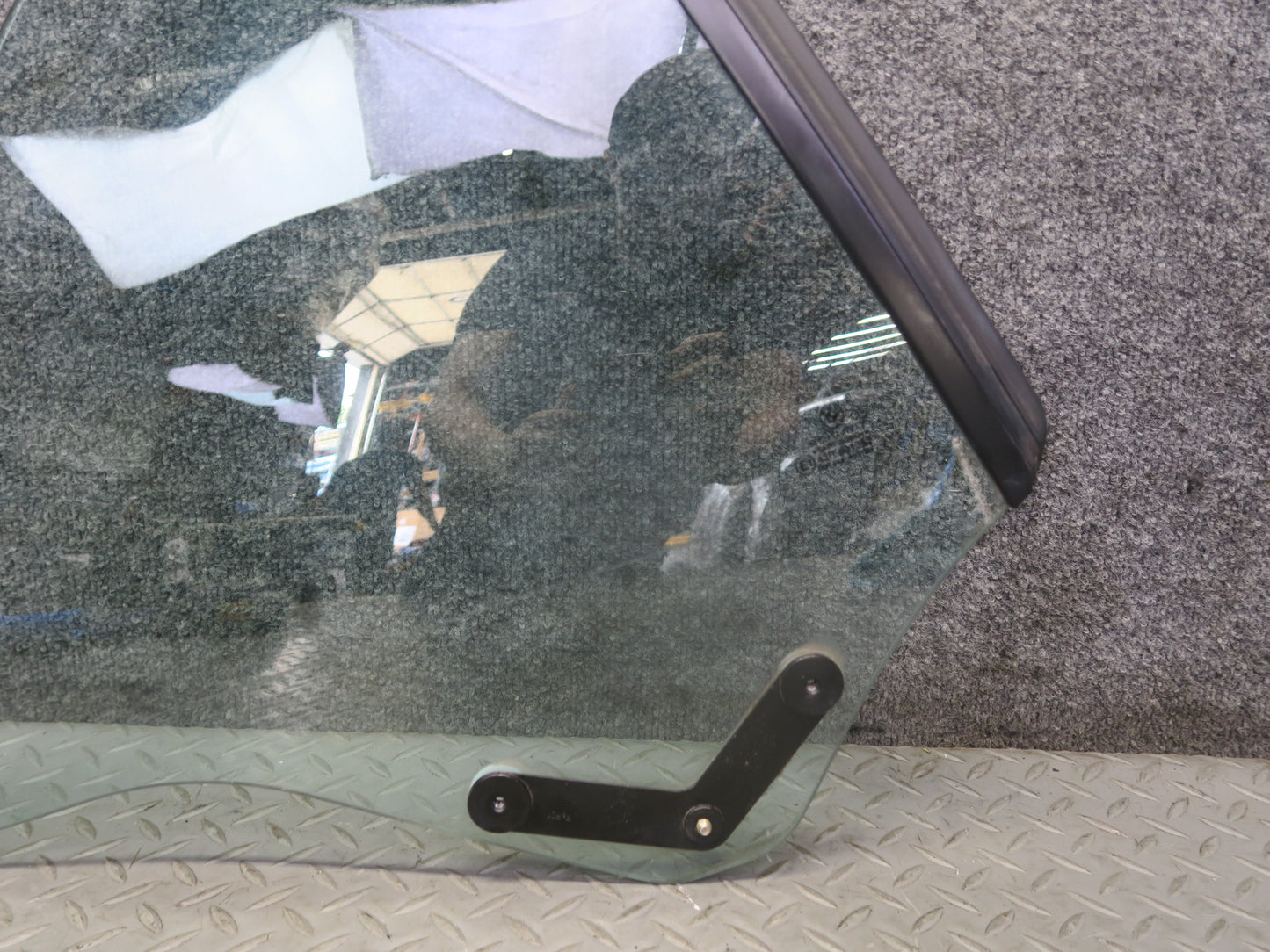 01-06 BMW E46 330ci Convertible Rear Right Pass Side Quarter Glass Window OEM