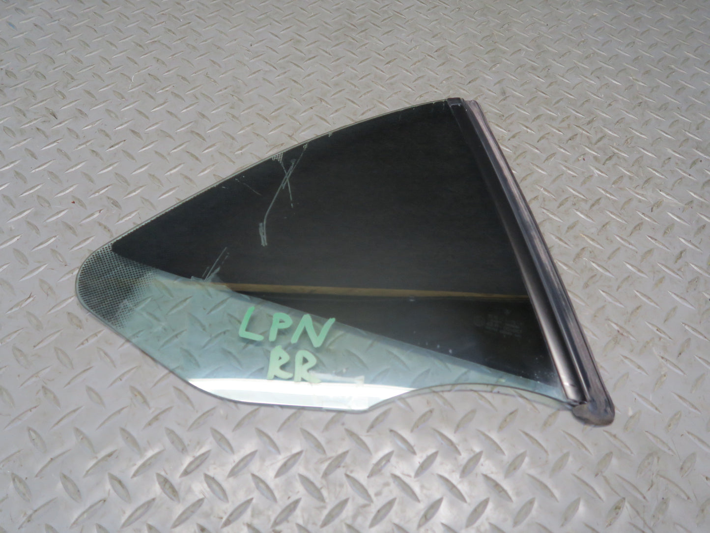 1999-2005 Porsche 911 996 Convertible Rear Right Quarter Glass Window