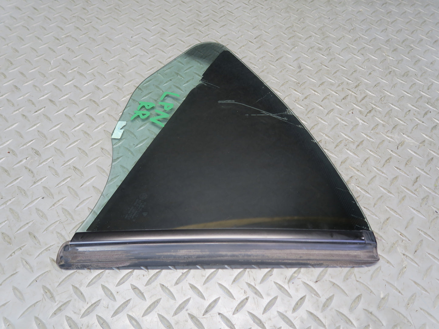 1999-2005 Porsche 911 996 Convertible Rear Right Quarter Glass Window