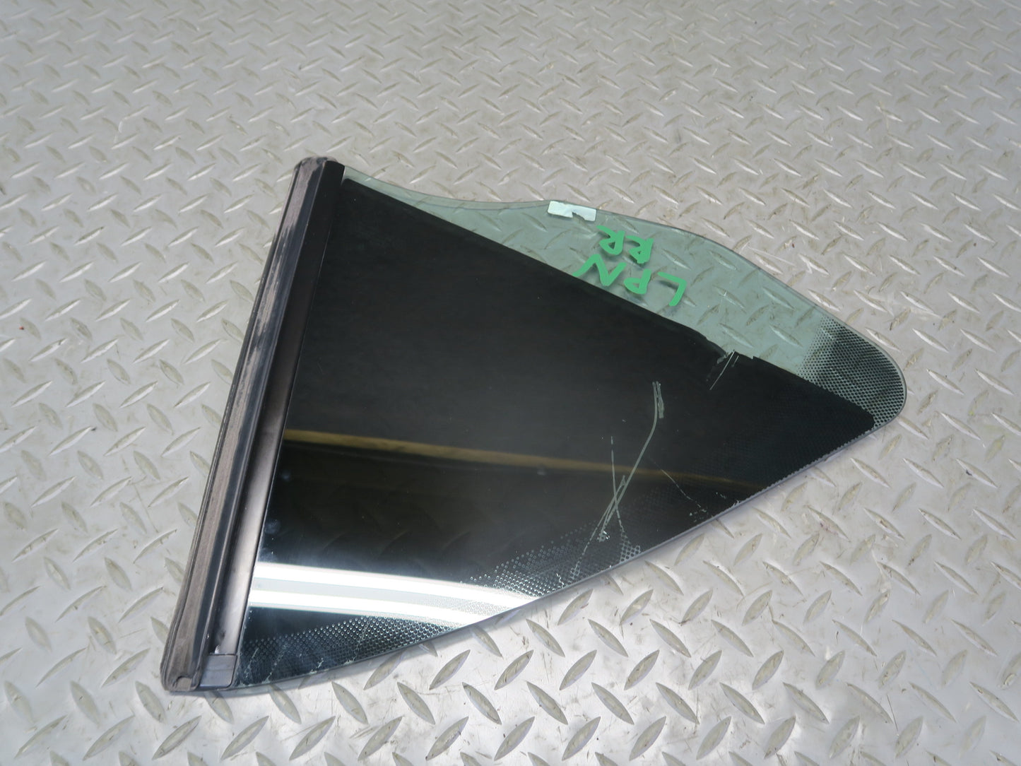 1999-2005 Porsche 911 996 Convertible Rear Right Quarter Glass Window