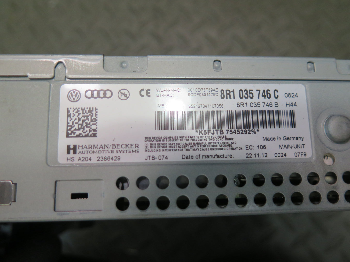 13-15 Audi 8F7 RS5 Dash DVD MMI Multimedia Player Head Unit 8R1035746C OEM