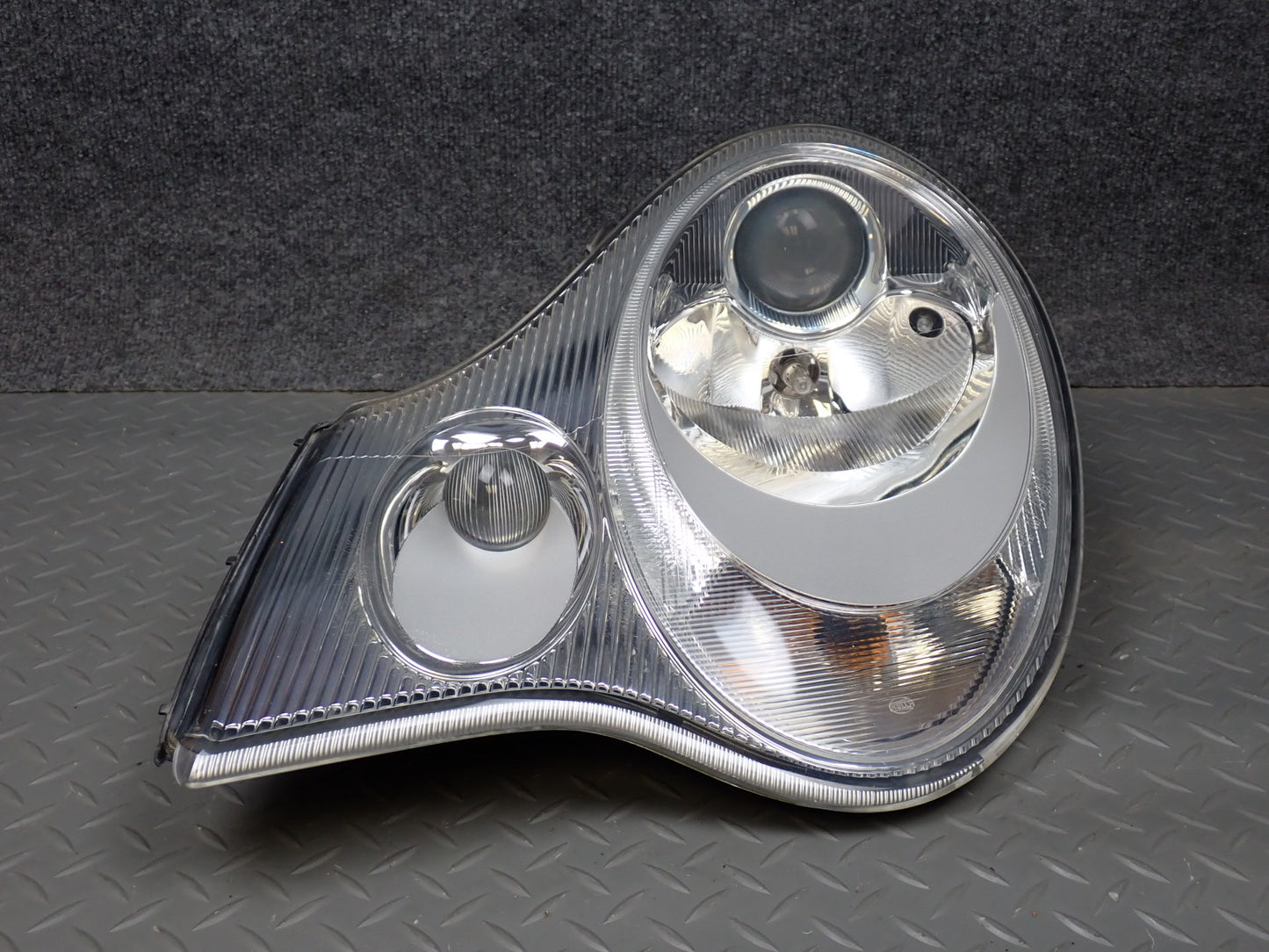 2002-2005 Porsche 911 Carrera 996 Front Left Driver Side Xenon Headlight Lamp