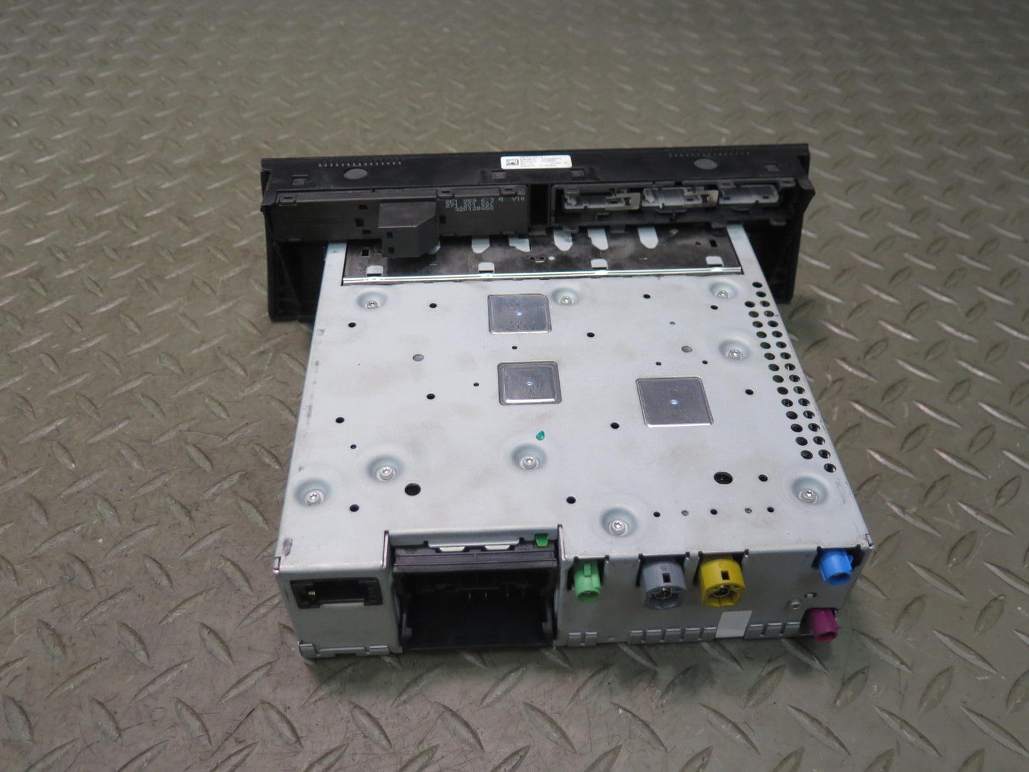 13-15 Audi 8F7 RS5 Dash DVD MMI Multimedia Player Head Unit 8R1035746C OEM
