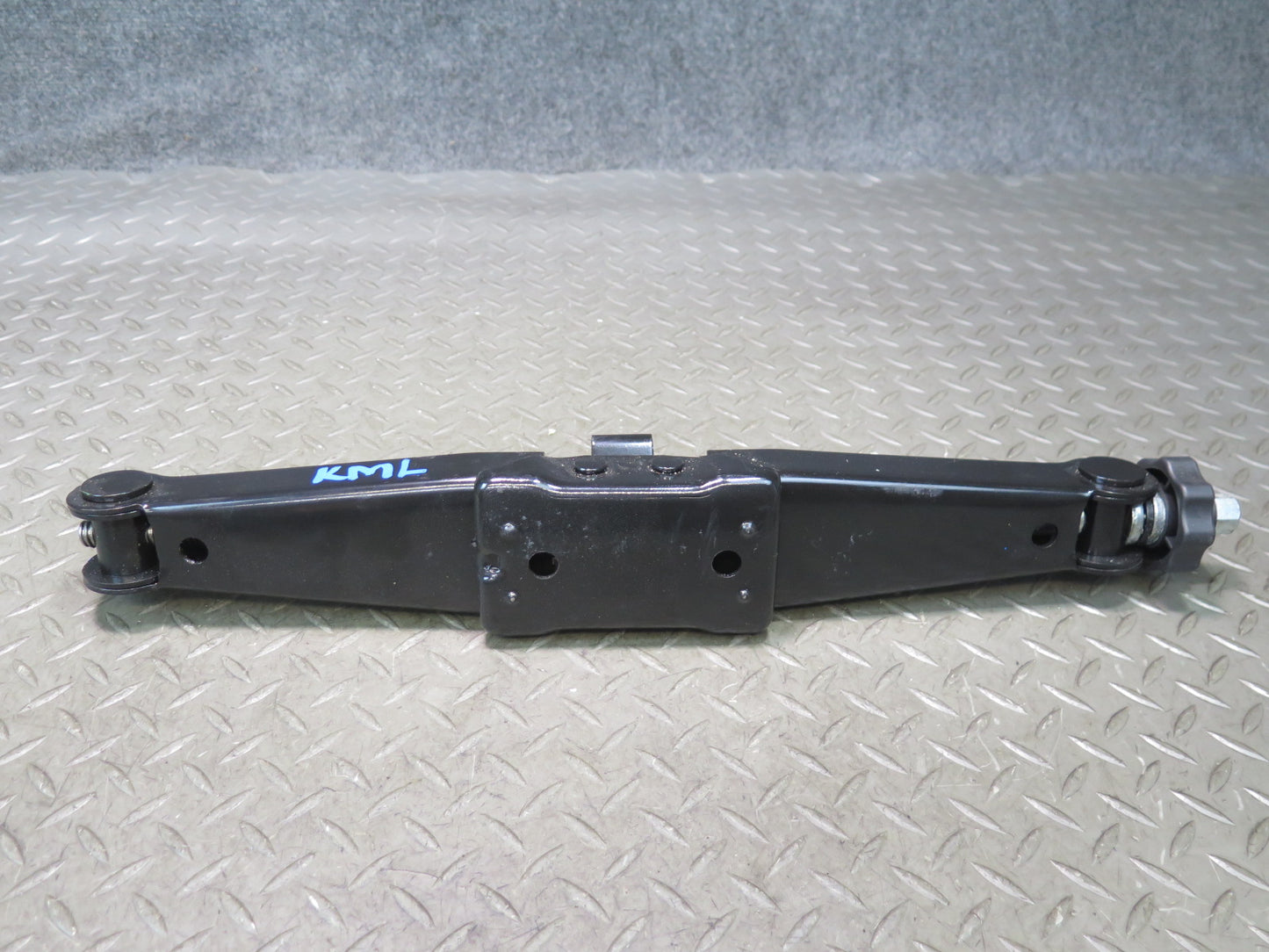 12-15 Mercedes W166 Ml-class Spare Tire Lift Jack Hook EYE Stopper Tool Set OEM