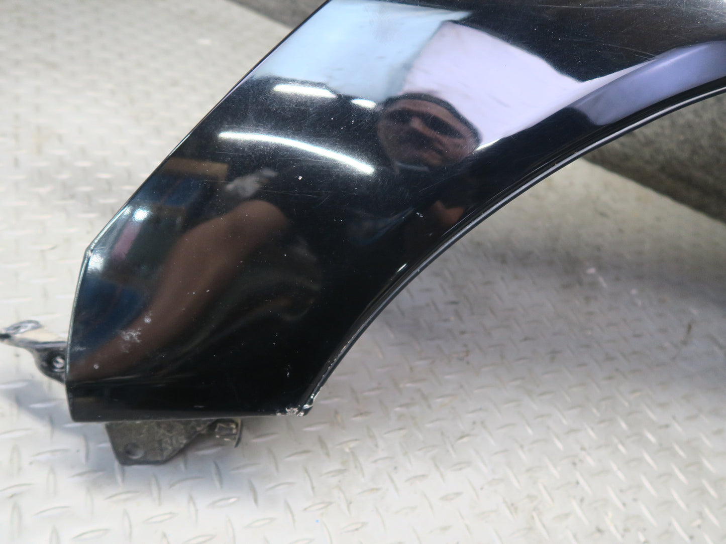 04-06 Lexus UCF30L LS430 Front Left Fender Shell Panel Cover Black OEM