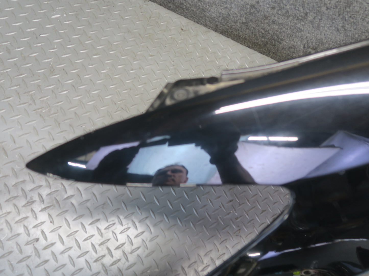 04-06 Lexus UCF30L LS430 Front Left Fender Shell Panel Cover Black OEM