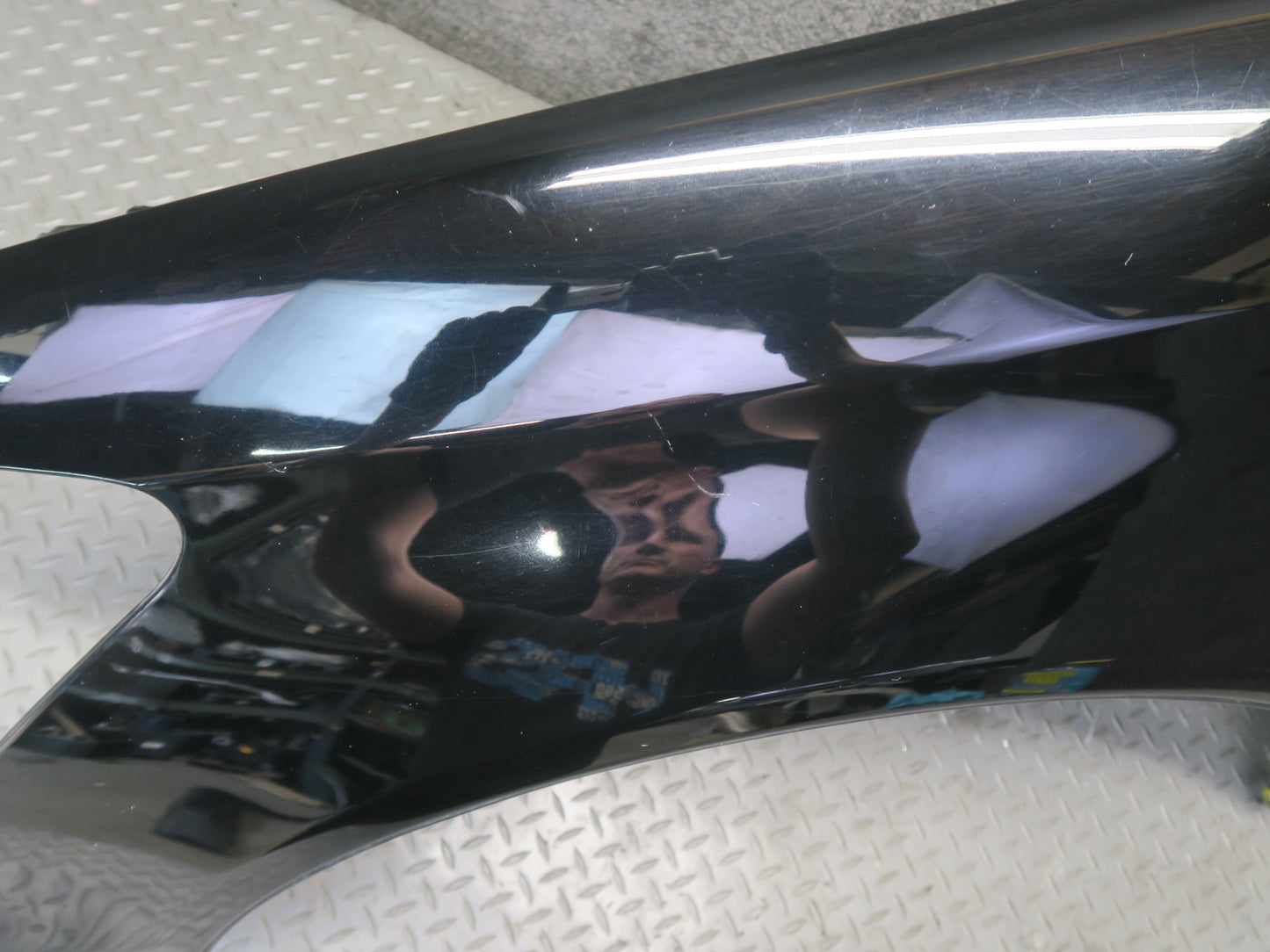 04-06 Lexus UCF30L LS430 Front Left Fender Shell Panel Cover Black OEM