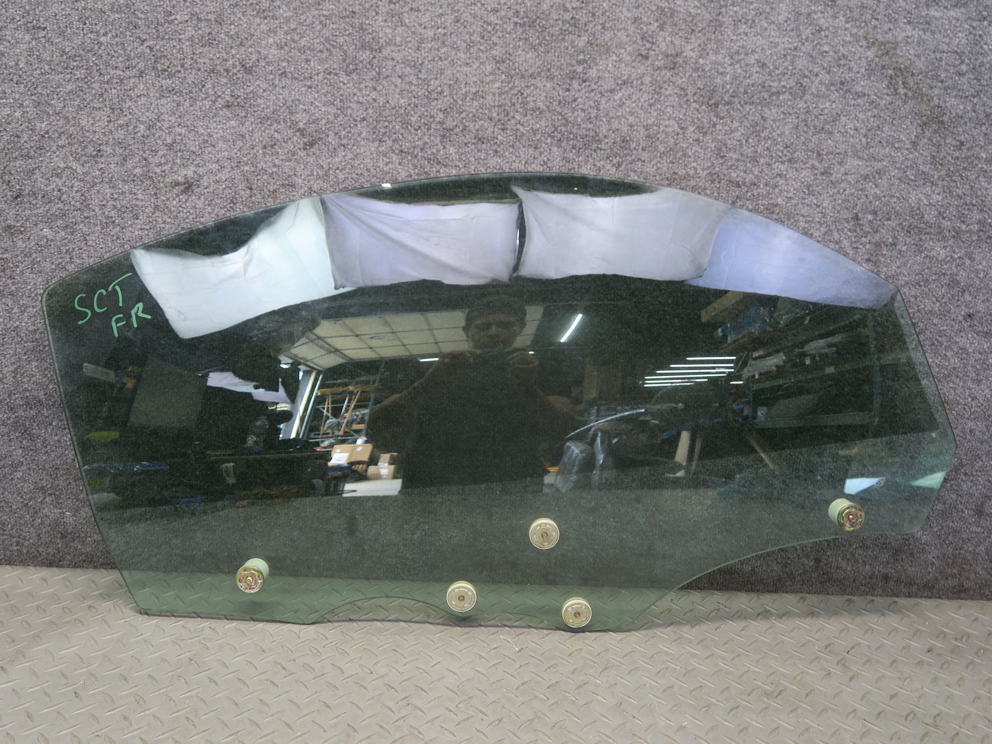 02-10 Lexus SC430 UZZ40L Front Right Passenger Door Glass Window OEM