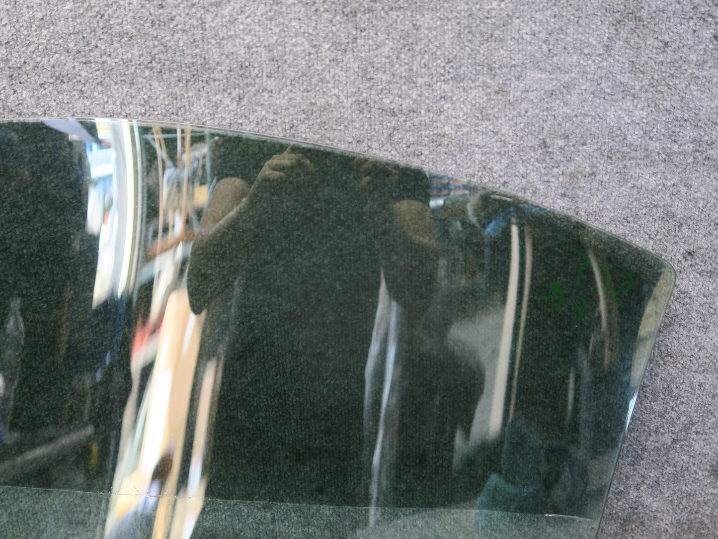 02-10 Lexus SC430 UZZ40L Front Right Passenger Door Glass Window OEM