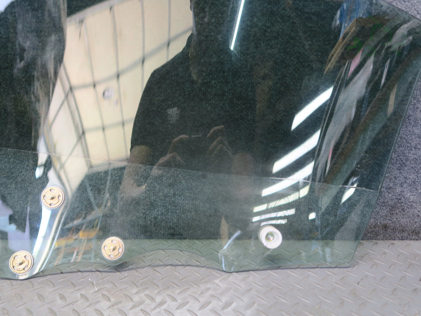 02-10 Lexus SC430 UZZ40L Front Right Passenger Door Glass Window OEM