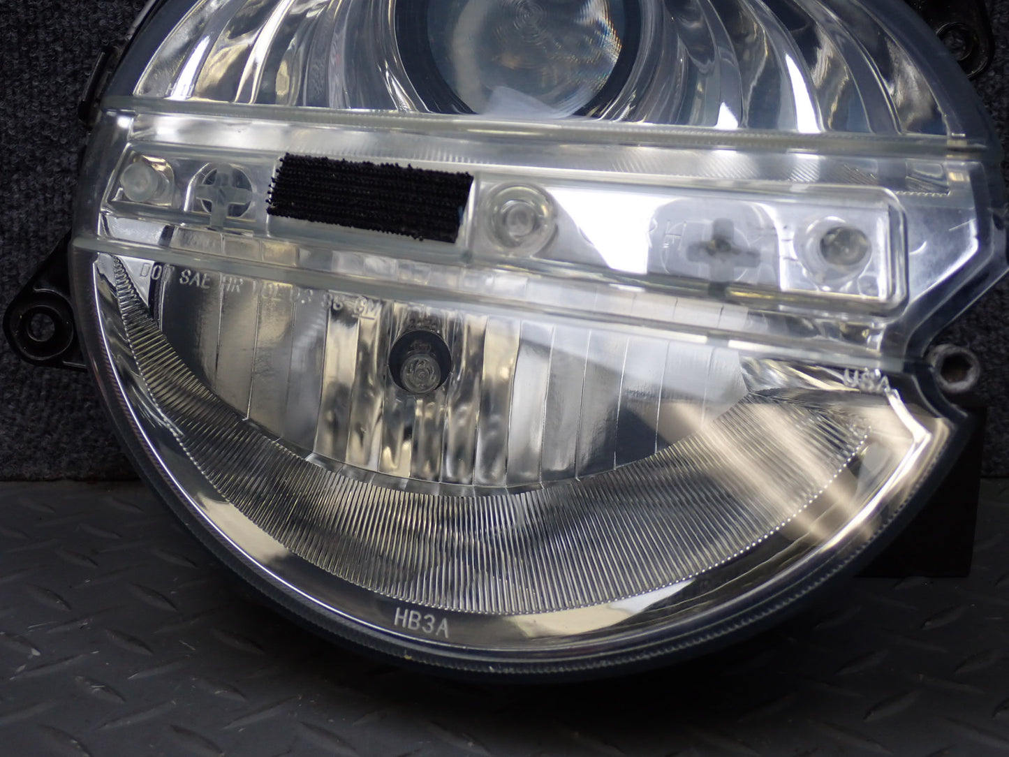 03-06 Chevrolet SSR Front Right Pass Side Halogen Headlight Lamp 15110118 OEM
