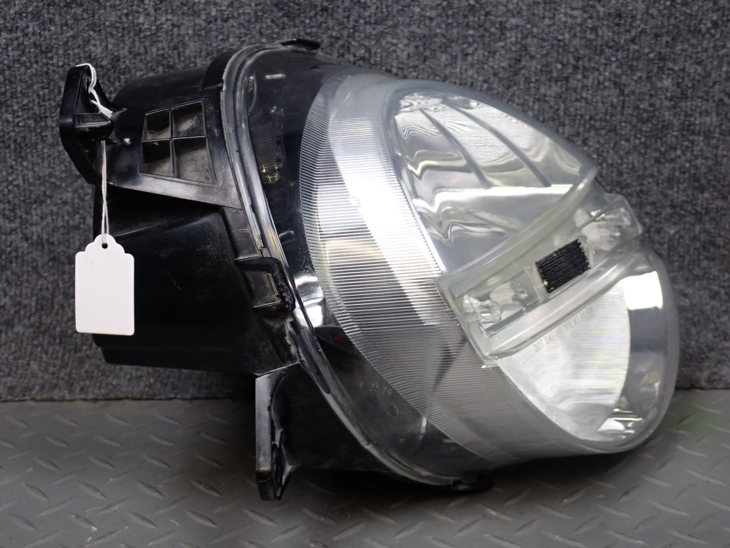 03-06 Chevrolet SSR Front Right Pass Side Halogen Headlight Lamp 15110118 OEM