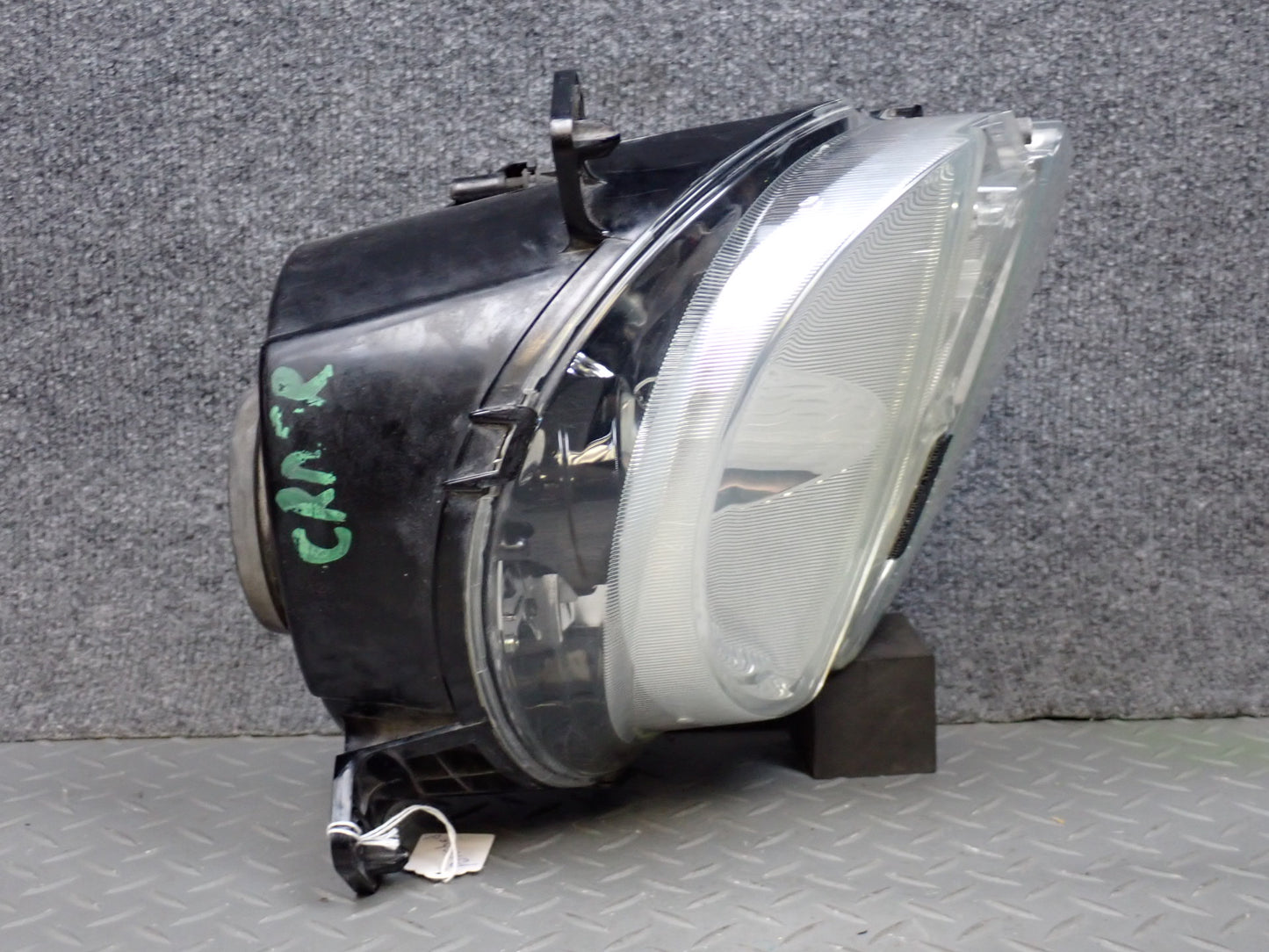03-06 Chevrolet SSR Front Right Pass Side Halogen Headlight Lamp 15110118 OEM