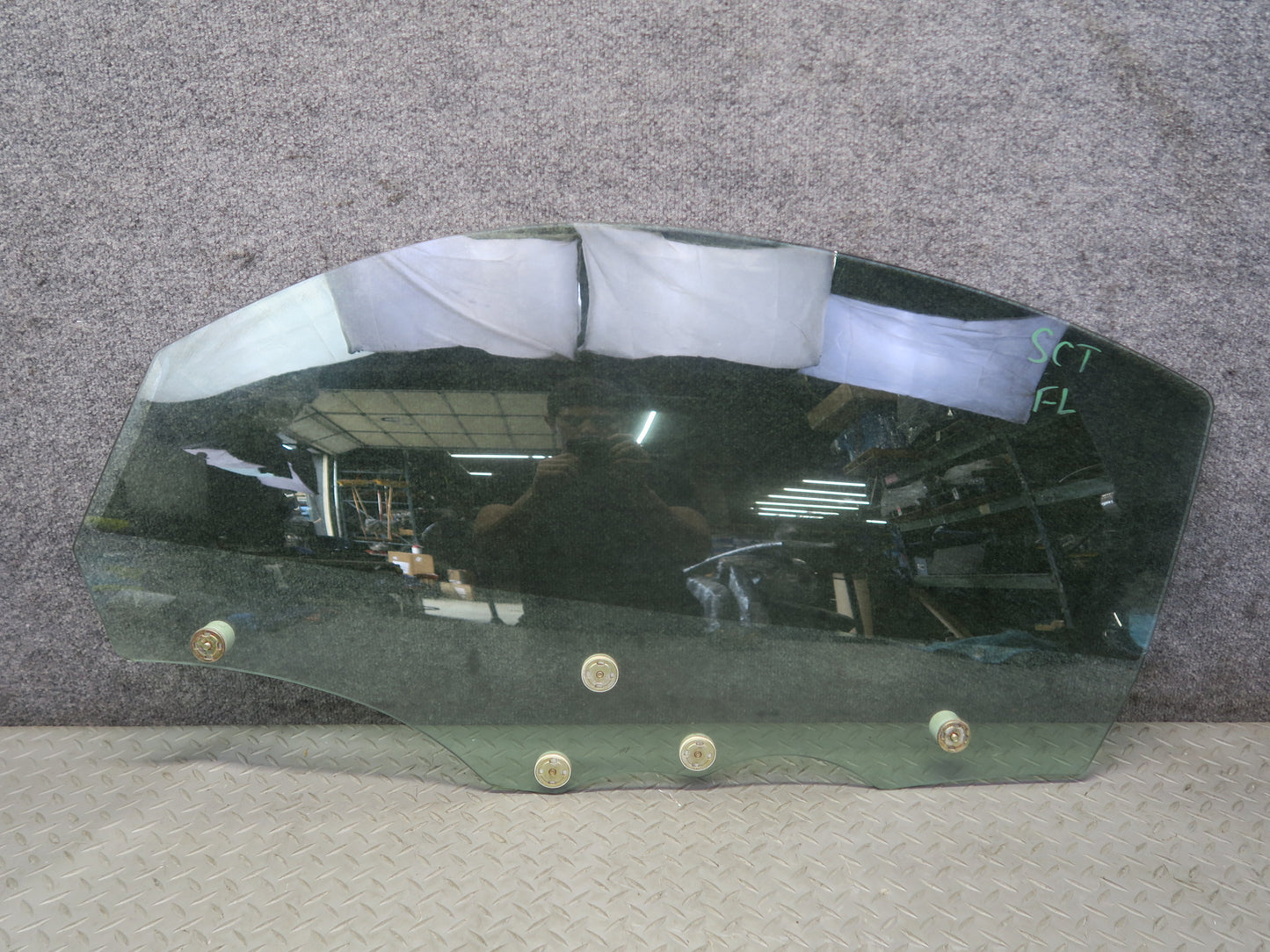 02-10 Lexus SC430 UZZ40L Front Left Driver Door Glass Window OEM