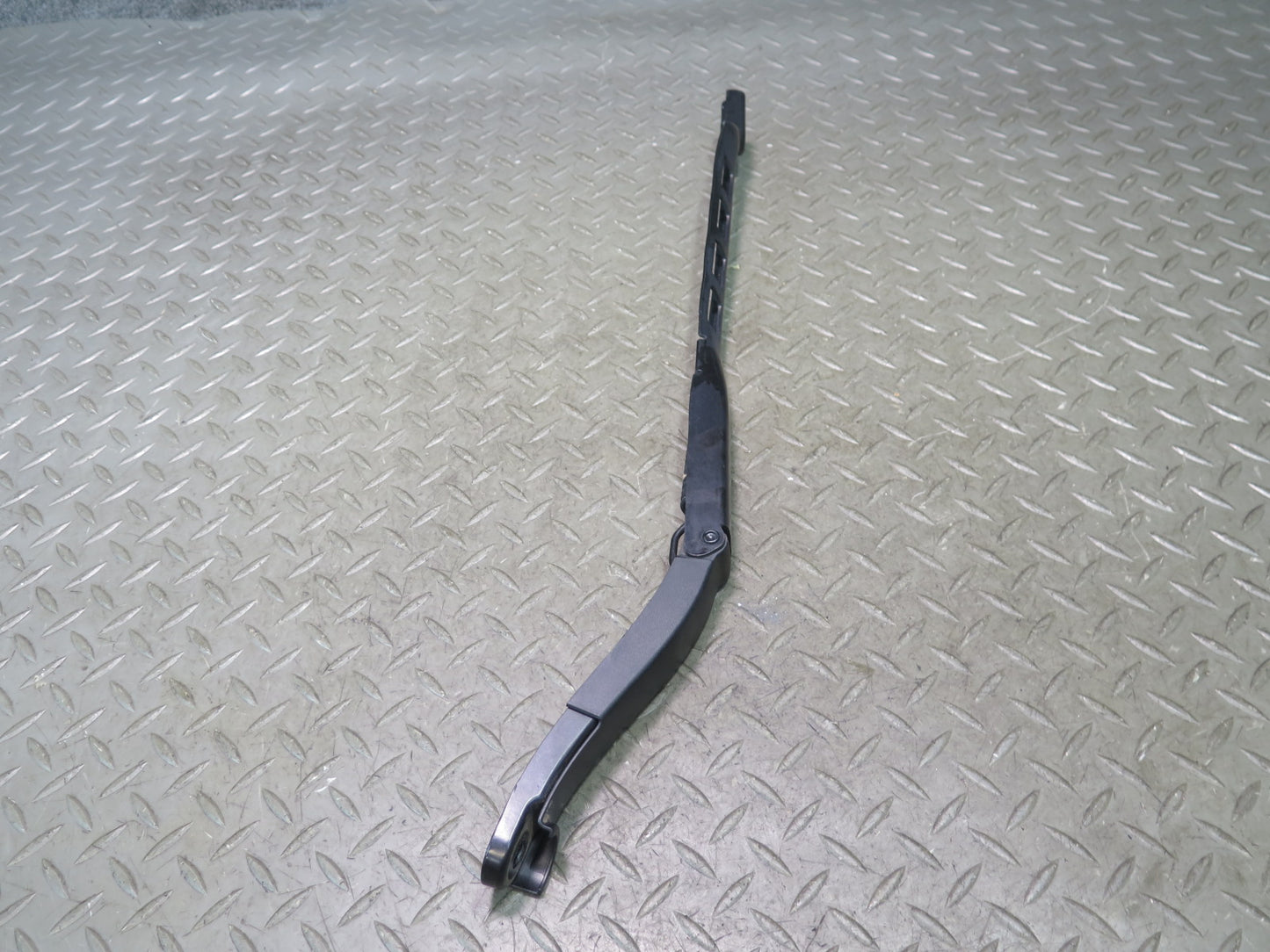 12-15 Mercedes W166 Ml-class Set of 2 Front Left & Right Wiper Arm OEM