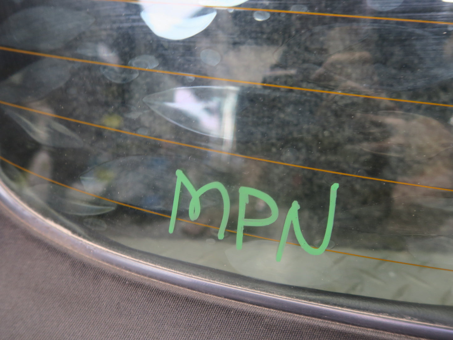 1999-2005 Porsche 911 Carrera 996 Convertible Rear Windshield Glass Window