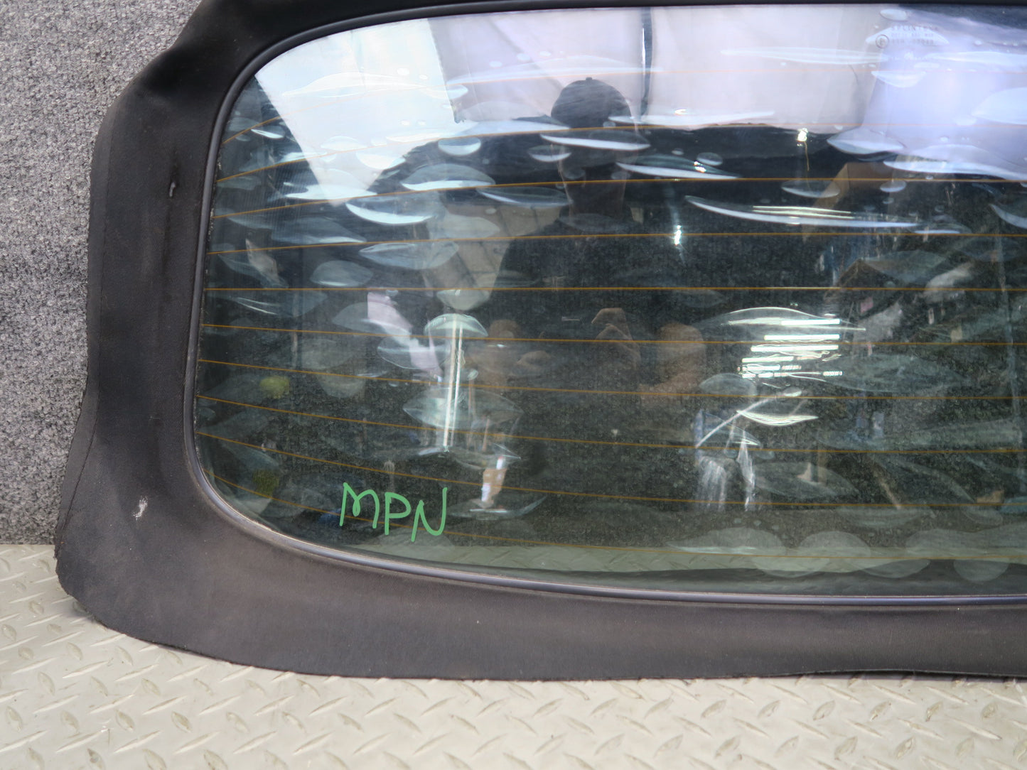 1999-2005 Porsche 911 Carrera 996 Convertible Rear Windshield Glass Window