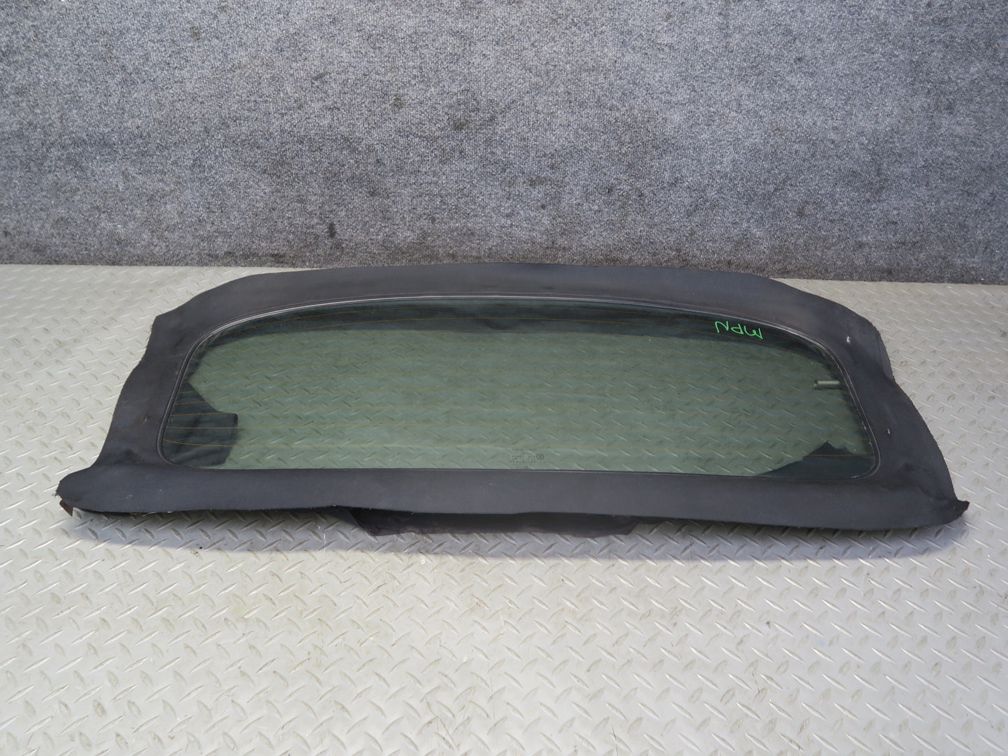 1999-2005 Porsche 911 Carrera 996 Convertible Rear Windshield Glass Window