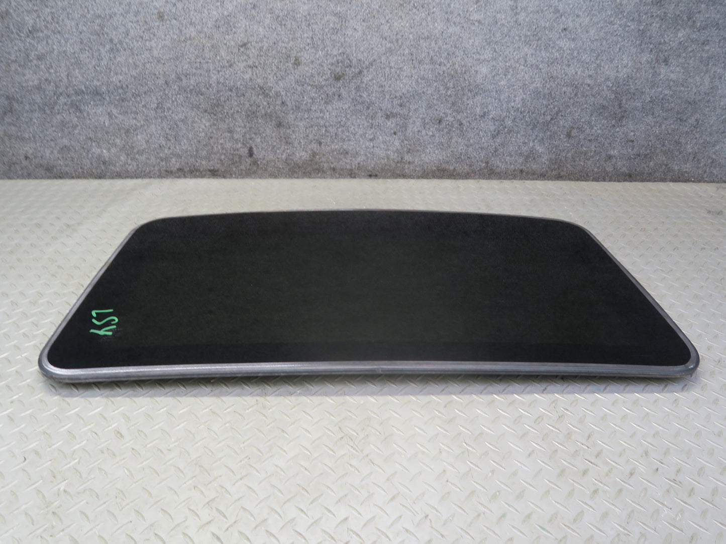 01-06 Lexus UCF30L LS430 Sunroof Moonroof Glass Window Panel OEM