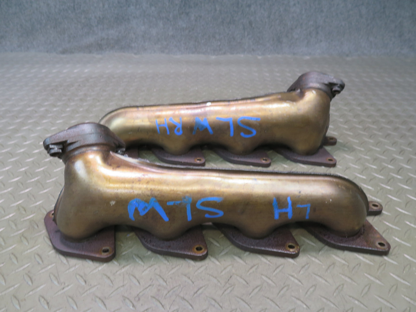 07-12 Mercedes R230 SL550 M273 5.5L Set of 2 Left & Right Exhaust Manifold OEM