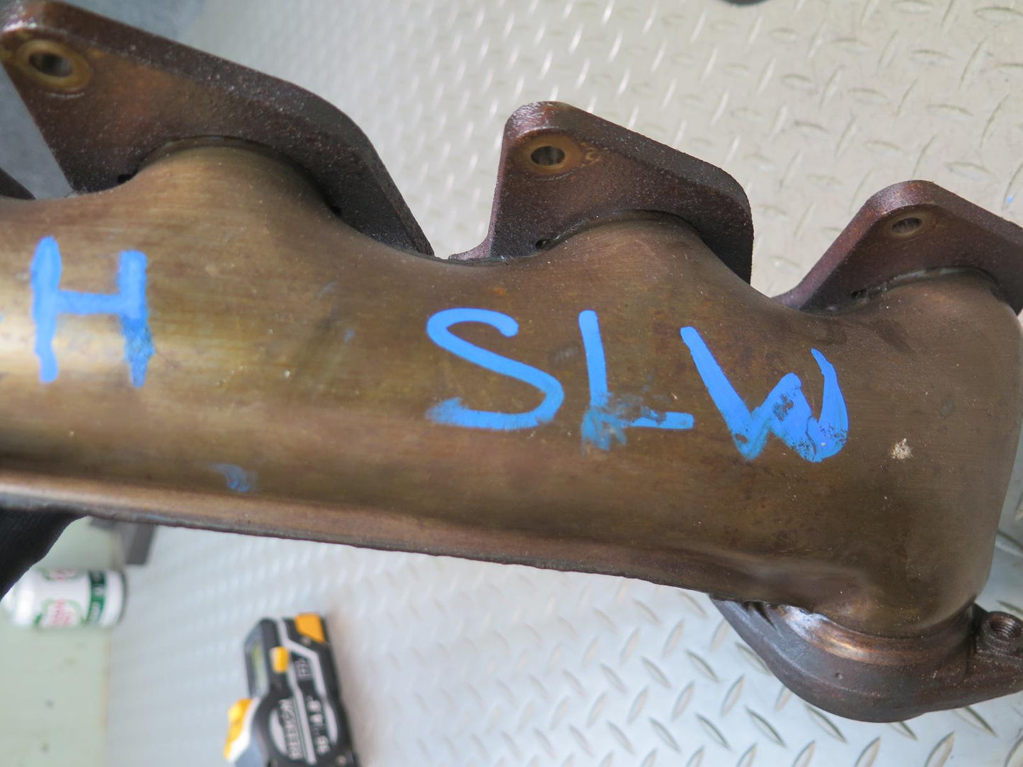 07-12 Mercedes R230 SL550 M273 5.5L Set of 2 Left & Right Exhaust Manifold OEM
