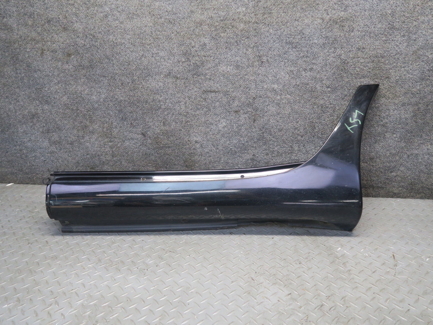 04-06 Lexus UCF30L LS430 Front & Rear Left Side Skirt Rocker Panel Molding OEM