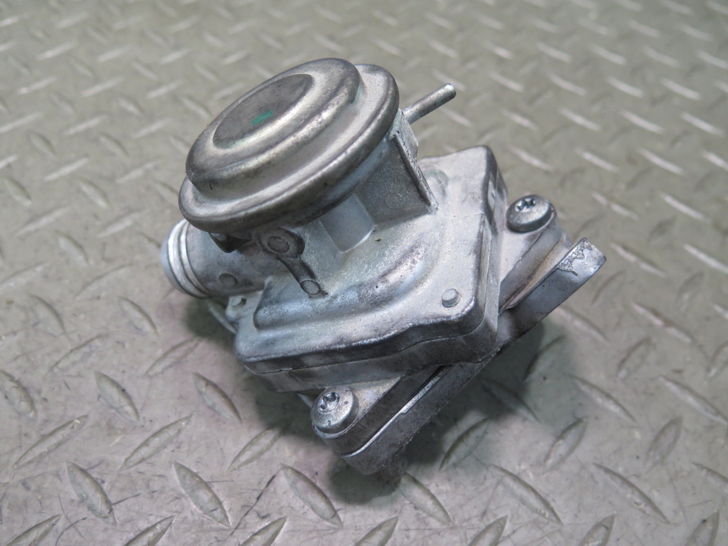 07-12 Mercedes R230 SL550 Left & Right Air Pump Check Valve EGR Emission Set OEM