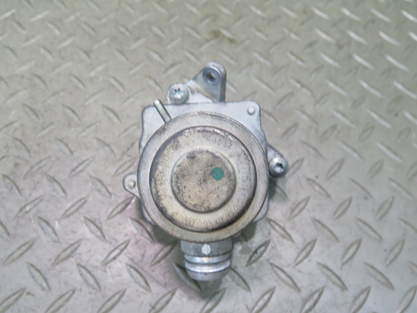 07-12 Mercedes R230 SL550 Left & Right Air Pump Check Valve EGR Emission Set OEM