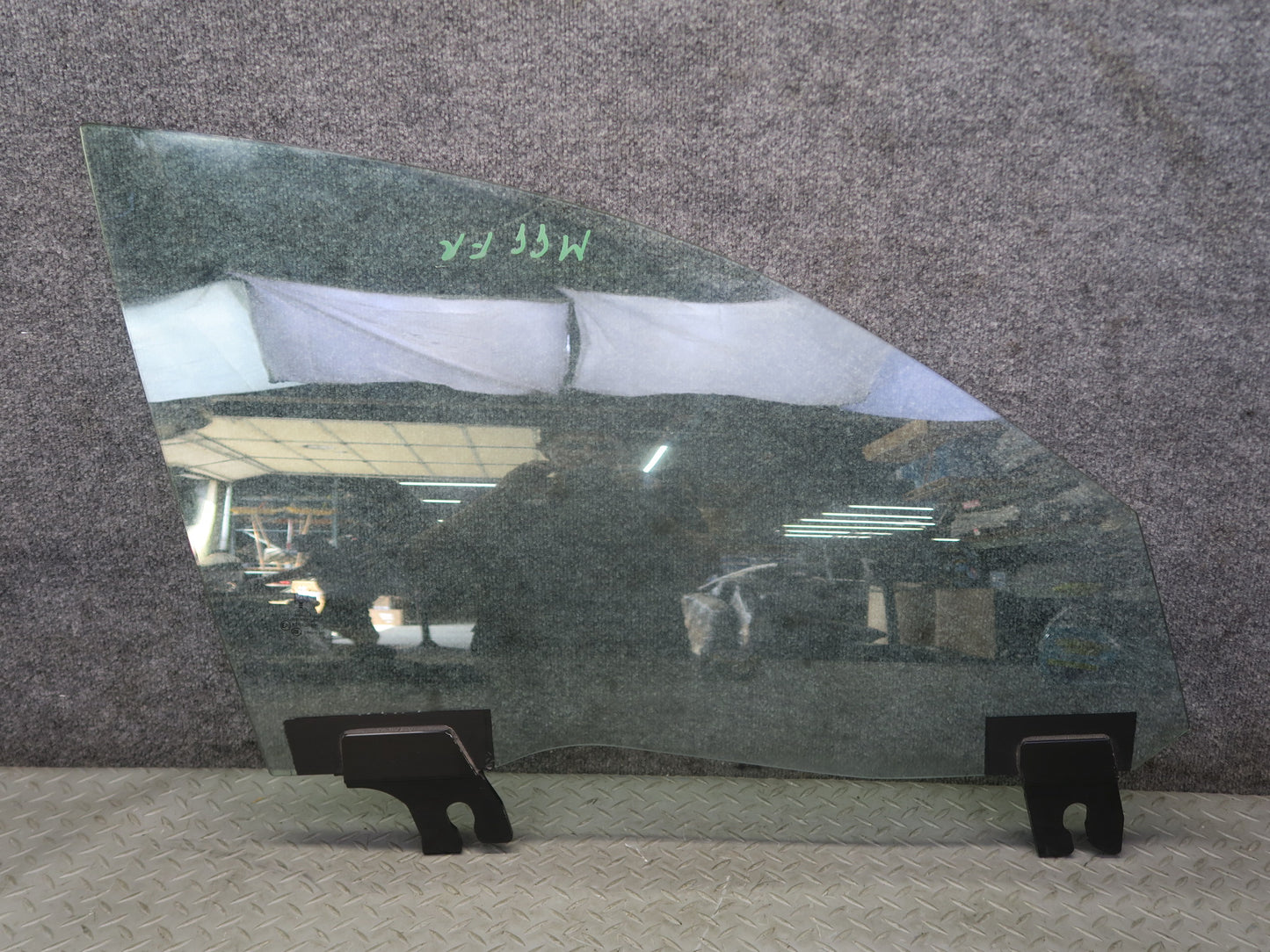 2014-2020 Maserati Ghibli M157 Front Right Door Glass Window